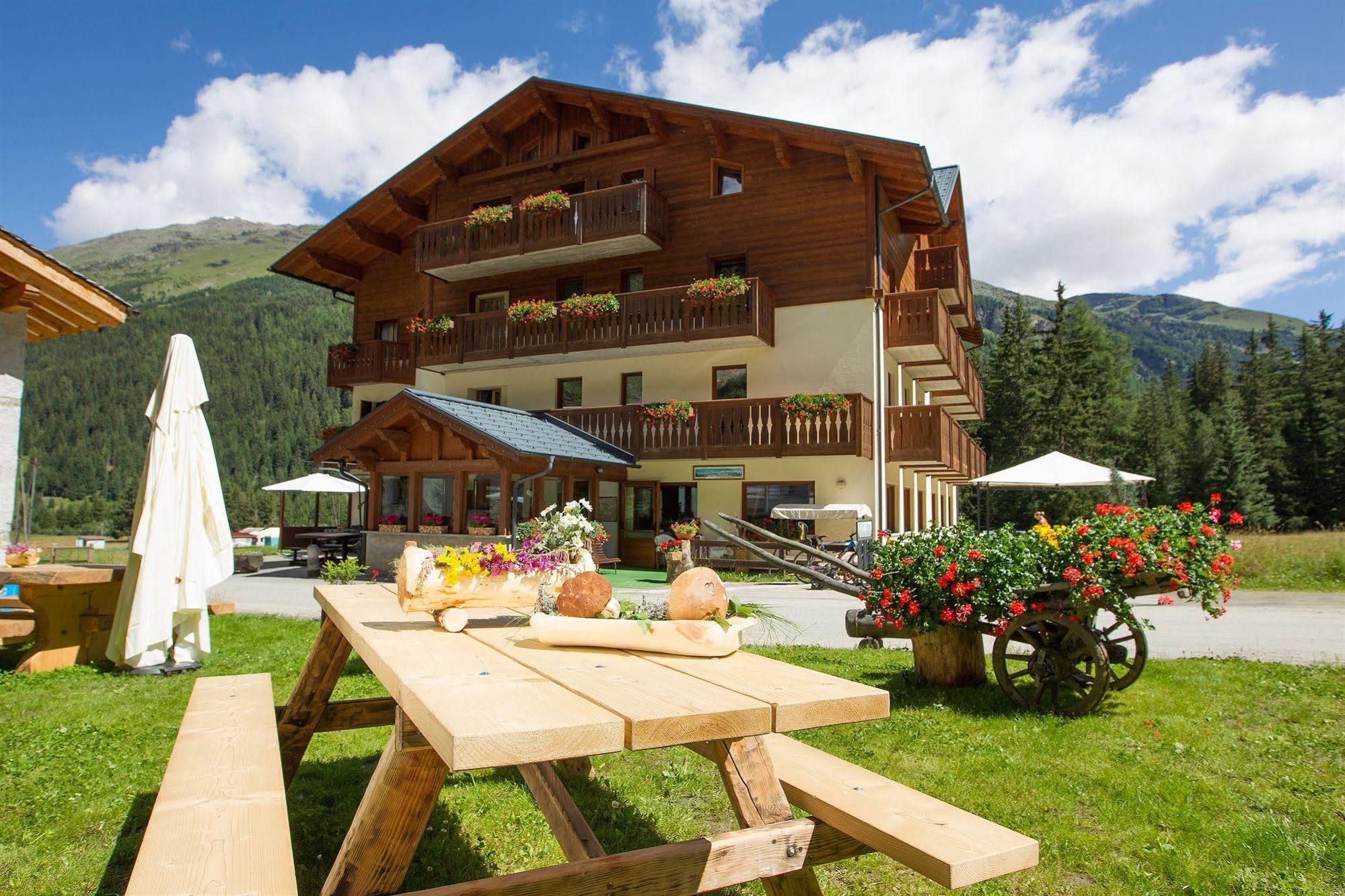 Hotel Cevedale Santa Caterina Valfurva Zewnętrze zdjęcie